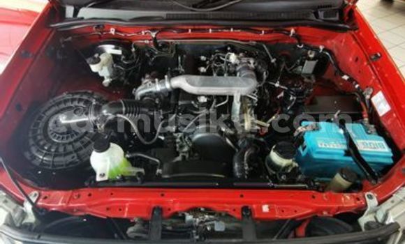 Tenga Tsaru Toyota Hilux Tsvuku Mota in Beitbridge in Matabeleland South Tenga Tsaru Toyota Hilux Tsvuku Mota in Beitbridge in Matabeleland South