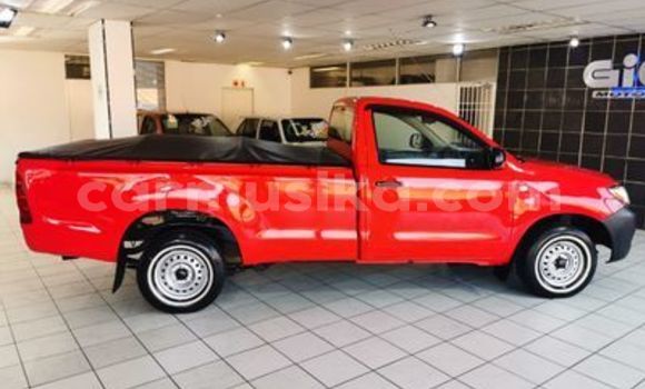 Tenga Tsaru Toyota Hilux Tsvuku Mota in Beitbridge in Matabeleland South Tenga Tsaru Toyota Hilux Tsvuku Mota in Beitbridge in Matabeleland South