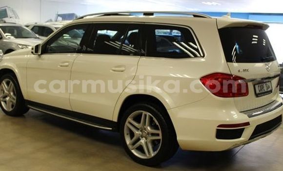 Nunua Ilio tumika Mercedes‒Benz G-klasse AMG Nyeupe Gari ndani ya Beitbridge nchini Matabeleland Kusini Nunua Ilio tumika Mercedes‒Benz G-klasse AMG Nyeupe Gari ndani ya Beitbridge nchini Matabeleland Kusini
