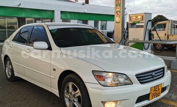 Tenga Itsva Toyota Altezza Chena Mota in Avondale in Harare