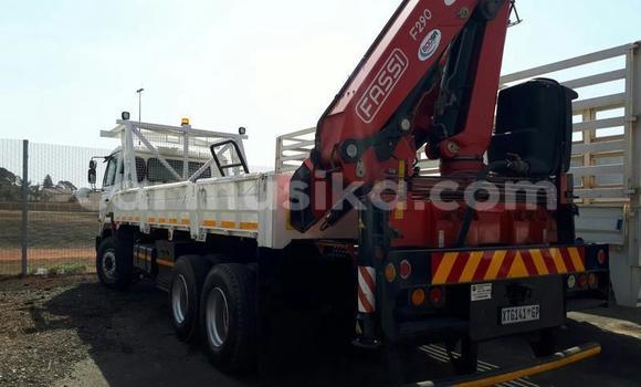 Acheter Occasion Utilitaire Nissan UD Blanc à Beitbridge, Matabeleland South Acheter Occasion Utilitaire Nissan UD Blanc à Beitbridge, Matabeleland South