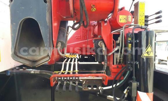 Acheter Occasion Utilitaire Nissan UD Blanc à Beitbridge, Matabeleland South Acheter Occasion Utilitaire Nissan UD Blanc à Beitbridge, Matabeleland South