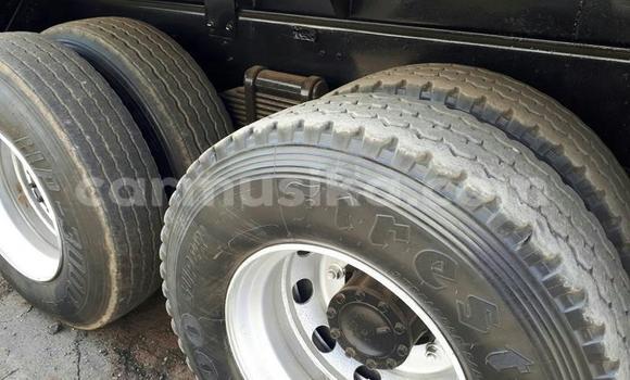 Acheter Occasion Utilitaire Nissan UD Blanc à Beitbridge, Matabeleland South Acheter Occasion Utilitaire Nissan UD Blanc à Beitbridge, Matabeleland South