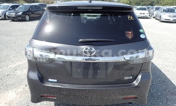 Buy Used Toyota Wish Silver Car in Beitbridge in Matabeleland South Buy Used Toyota Wish Silver Car in Beitbridge in Matabeleland South