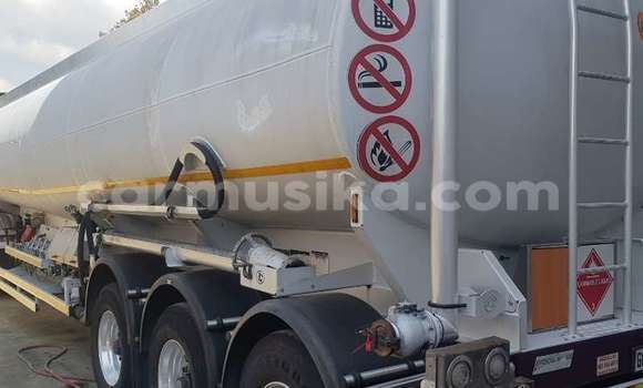 Acheter Occasion Utilitaire Mercedes‒Benz 2628 Blanc à Bulawayo, Bulawayo Acheter Occasion Utilitaire Mercedes‒Benz 2628 Blanc à Bulawayo, Bulawayo