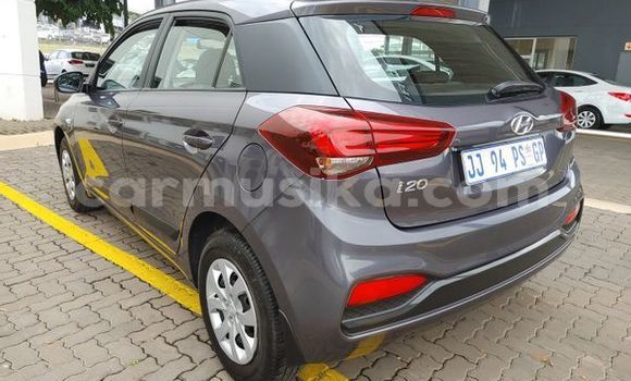 Nunua Ilio tumika Hyundai i20 Fedha Gari ndani ya Beitbridge nchini Matabeleland Kusini Nunua Ilio tumika Hyundai i20 Fedha Gari ndani ya Beitbridge nchini Matabeleland Kusini