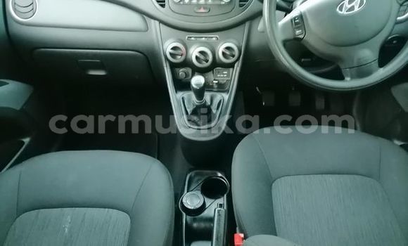 Buy Used Hyundai i10 Red Car in Beitbridge in Matabeleland South Buy Used Hyundai i10 Red Car in Beitbridge in Matabeleland South