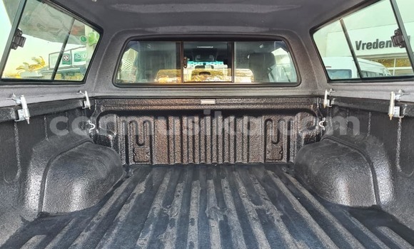 Buy Used Toyota Hilux White Car in Beitbridge in Matabeleland South Buy Used Toyota Hilux White Car in Beitbridge in Matabeleland South