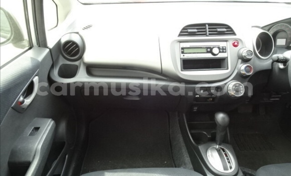 Nunua Ilio tumika Honda Fit Fedha Gari ndani ya Beitbridge nchini Matabeleland Kusini Nunua Ilio tumika Honda Fit Fedha Gari ndani ya Beitbridge nchini Matabeleland Kusini