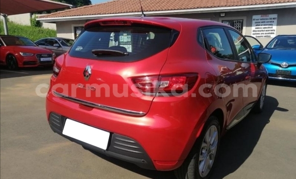 Nunua Ilio tumika Renault Clio Nyingine Gari ndani ya Beitbridge nchini Matabeleland Kusini Nunua Ilio tumika Renault Clio Nyingine Gari ndani ya Beitbridge nchini Matabeleland Kusini