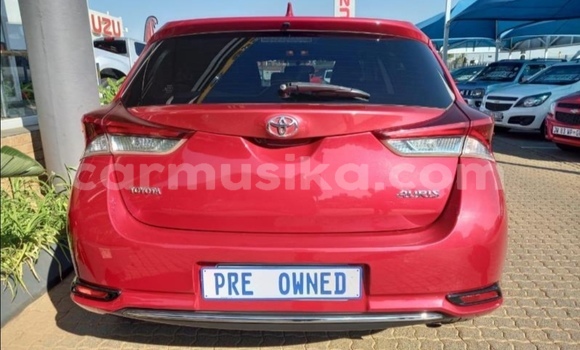 Nunua Ilio tumika Toyota Auris Nyekundu Gari ndani ya Beitbridge nchini Matabeleland Kusini Nunua Ilio tumika Toyota Auris Nyekundu Gari ndani ya Beitbridge nchini Matabeleland Kusini