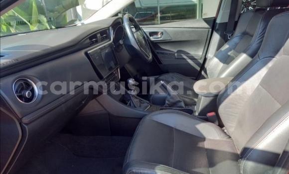 Nunua Ilio tumika Toyota Auris Nyekundu Gari ndani ya Beitbridge nchini Matabeleland Kusini Nunua Ilio tumika Toyota Auris Nyekundu Gari ndani ya Beitbridge nchini Matabeleland Kusini