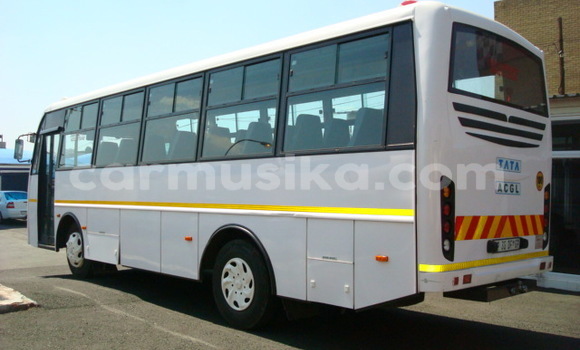 Tenga Tsaru International 7600i Chena Rori in Beitbridge in Matabeleland South Tenga Tsaru International 7600i Chena Rori in Beitbridge in Matabeleland South