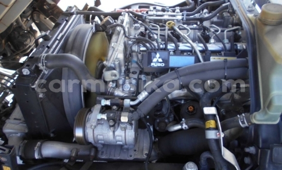 Acheter Occasion Voiture Mitsubishi Town Box Blanc à Beitbridge, Matabeleland South Acheter Occasion Voiture Mitsubishi Town Box Blanc à Beitbridge, Matabeleland South