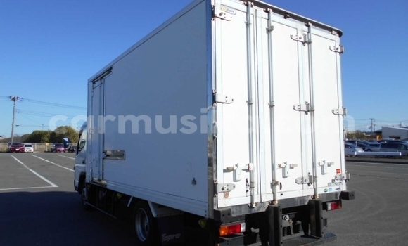 Acheter Occasion Voiture Mitsubishi Town Box Blanc à Beitbridge, Matabeleland South Acheter Occasion Voiture Mitsubishi Town Box Blanc à Beitbridge, Matabeleland South