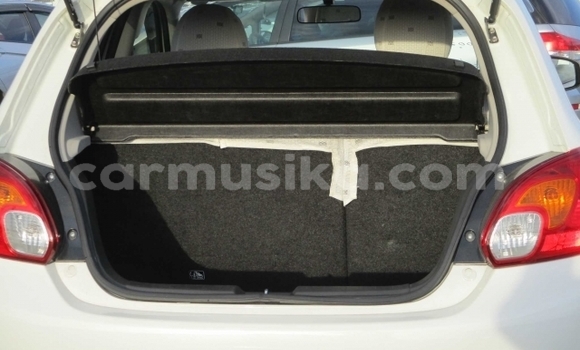 Buy Used Mitsubishi Colt White Car in Beitbridge in Matabeleland South Buy Used Mitsubishi Colt White Car in Beitbridge in Matabeleland South