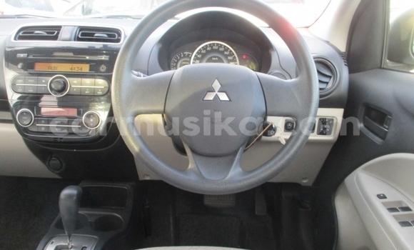 Buy Used Mitsubishi Colt White Car in Beitbridge in Matabeleland South Buy Used Mitsubishi Colt White Car in Beitbridge in Matabeleland South