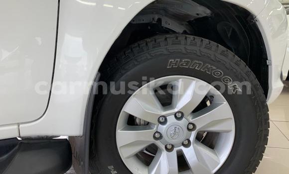 Tenga Tsaru Toyota Hilux Chena Mota in Chitungwiza in Harare Tenga Tsaru Toyota Hilux Chena Mota in Chitungwiza in Harare