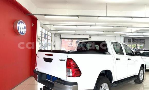 Tenga Tsaru Toyota Hilux Chena Mota in Chitungwiza in Harare Tenga Tsaru Toyota Hilux Chena Mota in Chitungwiza in Harare