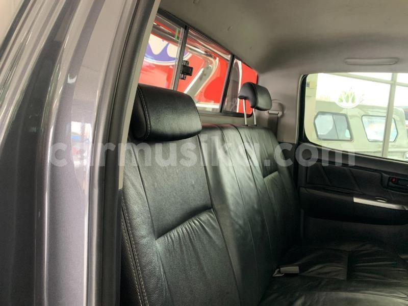 Big with watermark toyota hilux matabeleland south beitbridge 22610