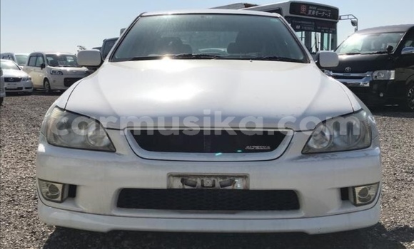 Acheter Occasion Voiture Toyota Altezza Blanc à Beitbridge, Matabeleland South Acheter Occasion Voiture Toyota Altezza Blanc à Beitbridge, Matabeleland South