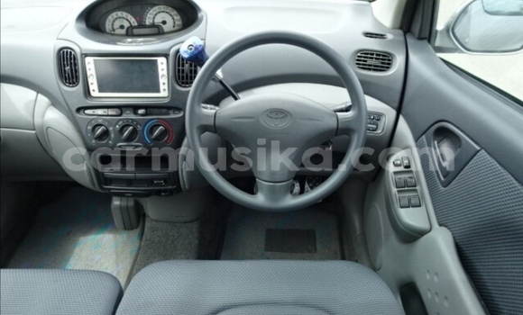 Acheter Occasion Voiture Toyota FunCargo Gris à Beitbridge, Matabeleland South Acheter Occasion Voiture Toyota FunCargo Gris à Beitbridge, Matabeleland South