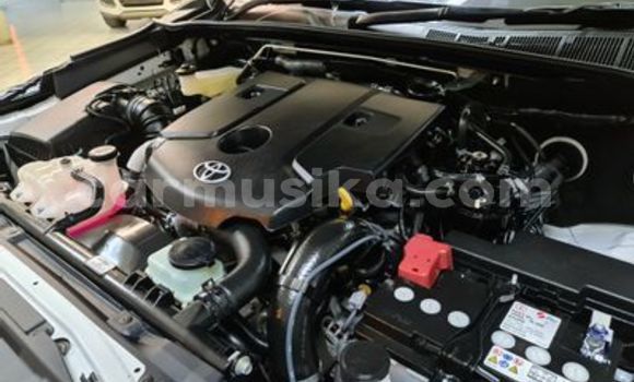 Acheter Occasion Voiture Toyota Hilux Blanc à Beitbridge, Matabeleland South Acheter Occasion Voiture Toyota Hilux Blanc à Beitbridge, Matabeleland South