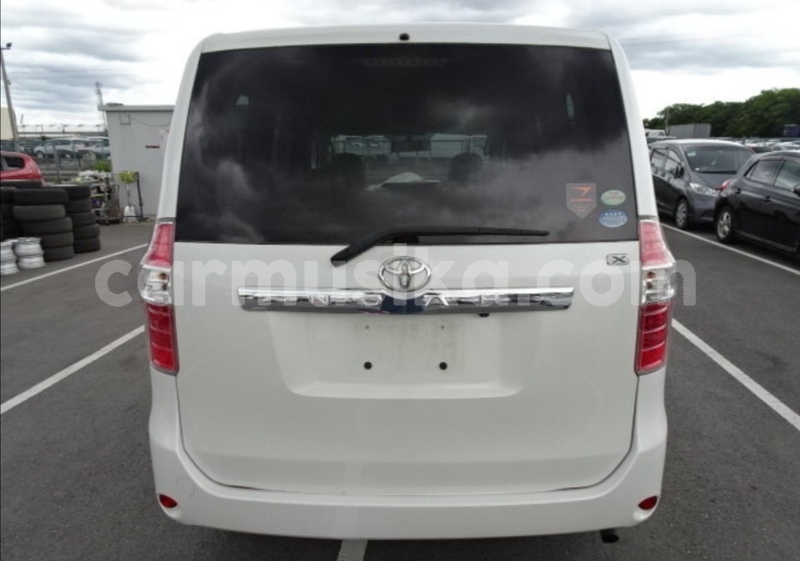 Big with watermark toyota noah matabeleland south beitbridge 22632