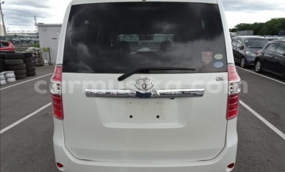 Tenga Tsaru Toyota Noah Chena Mota in Beitbridge in Matabeleland South Tenga Tsaru Toyota Noah Chena Mota in Beitbridge in Matabeleland South