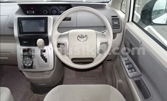 Tenga Tsaru Toyota Noah Chena Mota in Beitbridge in Matabeleland South Tenga Tsaru Toyota Noah Chena Mota in Beitbridge in Matabeleland South