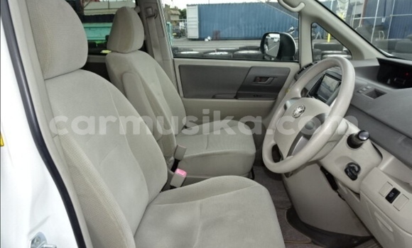 Tenga Tsaru Toyota Noah Chena Mota in Beitbridge in Matabeleland South Tenga Tsaru Toyota Noah Chena Mota in Beitbridge in Matabeleland South