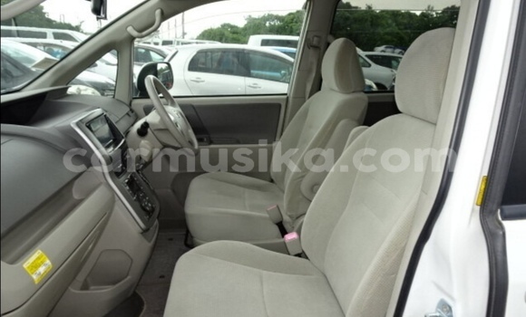 Tenga Tsaru Toyota Noah Chena Mota in Beitbridge in Matabeleland South Tenga Tsaru Toyota Noah Chena Mota in Beitbridge in Matabeleland South