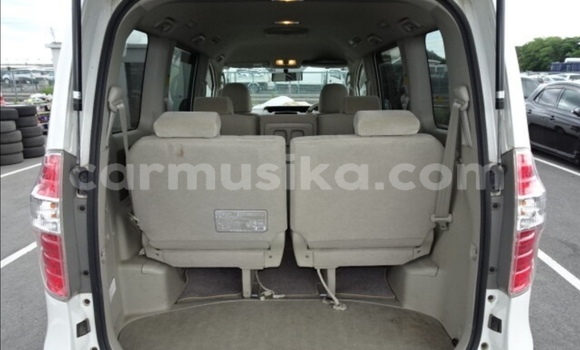 Tenga Tsaru Toyota Noah Chena Mota in Beitbridge in Matabeleland South Tenga Tsaru Toyota Noah Chena Mota in Beitbridge in Matabeleland South