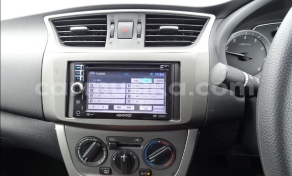 Acheter Occasion Voiture Nissan Sylphy Blanc à Beitbridge, Matabeleland South Acheter Occasion Voiture Nissan Sylphy Blanc à Beitbridge, Matabeleland South