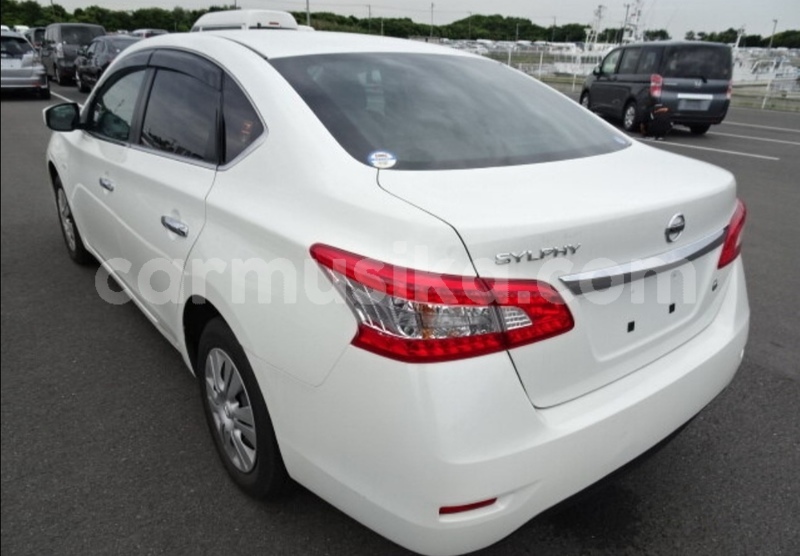 Big with watermark nissan sylphy matabeleland south beitbridge 22633