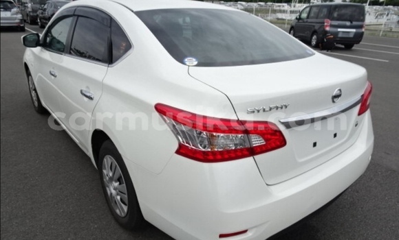Acheter Occasion Voiture Nissan Sylphy Blanc à Beitbridge, Matabeleland South Acheter Occasion Voiture Nissan Sylphy Blanc à Beitbridge, Matabeleland South