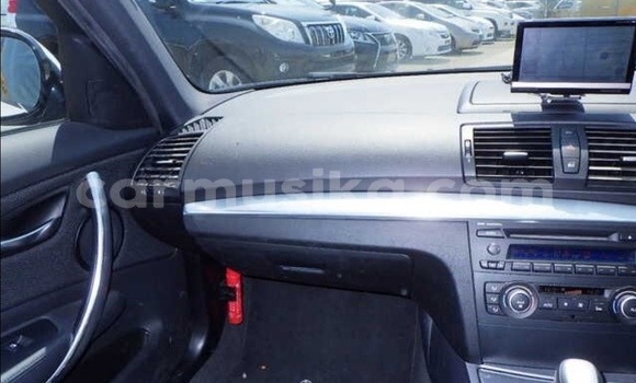 Acheter Occasion Voiture BMW 1-Series Blanc à Beitbridge, Matabeleland South Acheter Occasion Voiture BMW 1-Series Blanc à Beitbridge, Matabeleland South