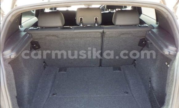 Acheter Occasion Voiture BMW 1-Series Blanc à Beitbridge, Matabeleland South Acheter Occasion Voiture BMW 1-Series Blanc à Beitbridge, Matabeleland South