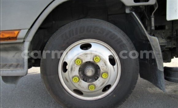 Acheter Occasion Utilitaire Mitsubishi Canter Blanc à Beitbridge, Matabeleland South Acheter Occasion Utilitaire Mitsubishi Canter Blanc à Beitbridge, Matabeleland South