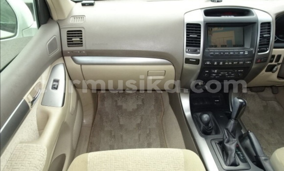 Tenga Tsaru Toyota Prado Chena Mota in Beitbridge in Matabeleland South Tenga Tsaru Toyota Prado Chena Mota in Beitbridge in Matabeleland South