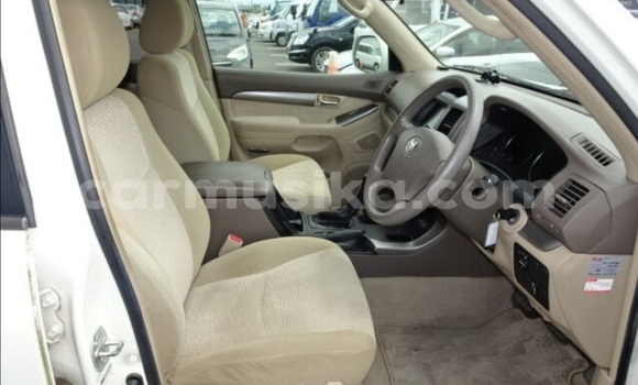 Tenga Tsaru Toyota Prado Chena Mota in Beitbridge in Matabeleland South Tenga Tsaru Toyota Prado Chena Mota in Beitbridge in Matabeleland South