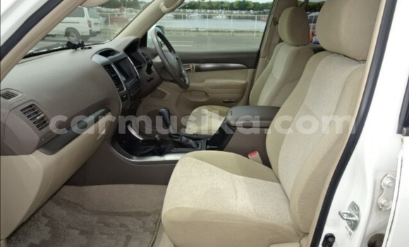 Tenga Tsaru Toyota Prado Chena Mota in Beitbridge in Matabeleland South Tenga Tsaru Toyota Prado Chena Mota in Beitbridge in Matabeleland South