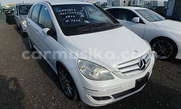 Acheter Occasion Voiture Mercedes‒Benz B-klasse Blanc à Beitbridge, Matabeleland South