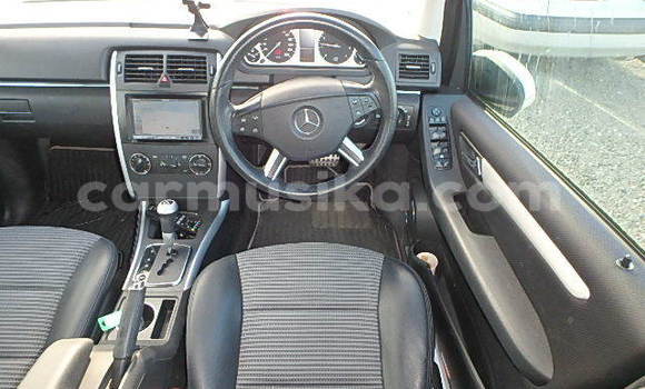 Acheter Occasion Voiture Mercedes‒Benz B-klasse Blanc à Beitbridge, Matabeleland South Acheter Occasion Voiture Mercedes‒Benz B-klasse Blanc à Beitbridge, Matabeleland South