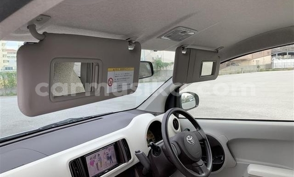 Acheter Occasion Voiture Toyota Spacio Gris à Beitbridge, Matabeleland South Acheter Occasion Voiture Toyota Spacio Gris à Beitbridge, Matabeleland South