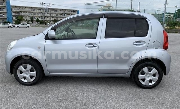 Acheter Occasion Voiture Toyota Spacio Gris à Beitbridge, Matabeleland South Acheter Occasion Voiture Toyota Spacio Gris à Beitbridge, Matabeleland South