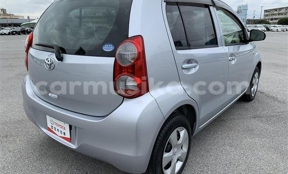 Acheter Occasion Voiture Toyota Spacio Gris à Beitbridge, Matabeleland South Acheter Occasion Voiture Toyota Spacio Gris à Beitbridge, Matabeleland South