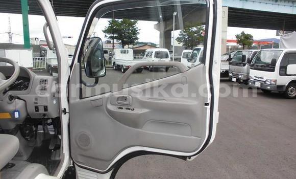 Buy Used Toyota Dyna White Truck in Beitbridge in Matabeleland South Buy Used Toyota Dyna White Truck in Beitbridge in Matabeleland South