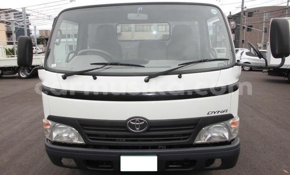 Buy Used Toyota Dyna White Truck in Beitbridge in Matabeleland South Buy Used Toyota Dyna White Truck in Beitbridge in Matabeleland South