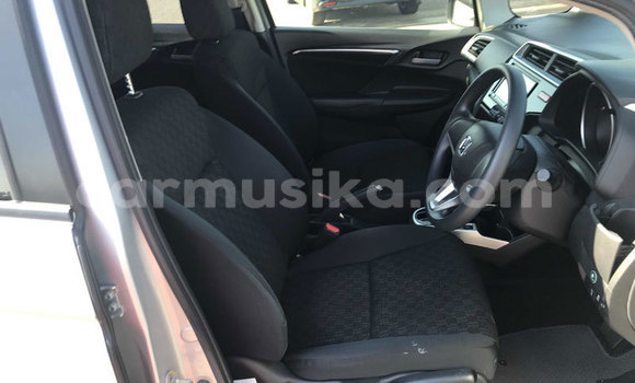 Acheter Occasion Voiture Honda Fit Gris à Beitbridge, Matabeleland South Acheter Occasion Voiture Honda Fit Gris à Beitbridge, Matabeleland South